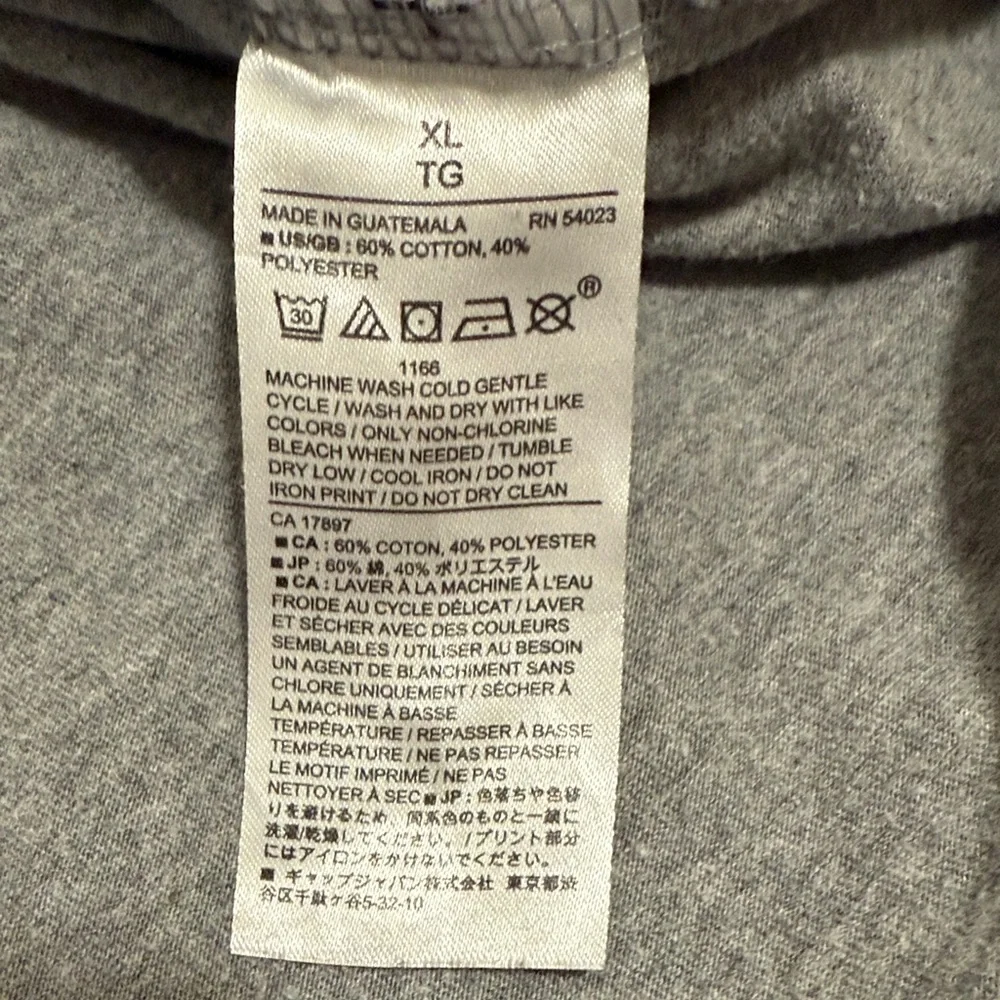 🌉Banana Republic Bridge Graphic Tee